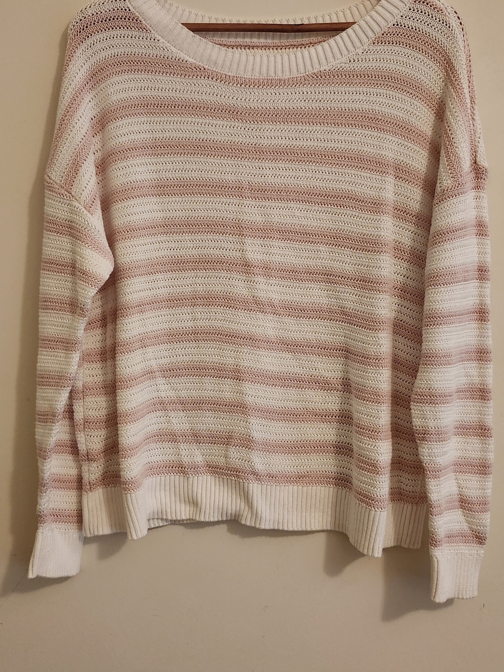 Aeropostale Striped Crewneck Sweater in White and Light Pink